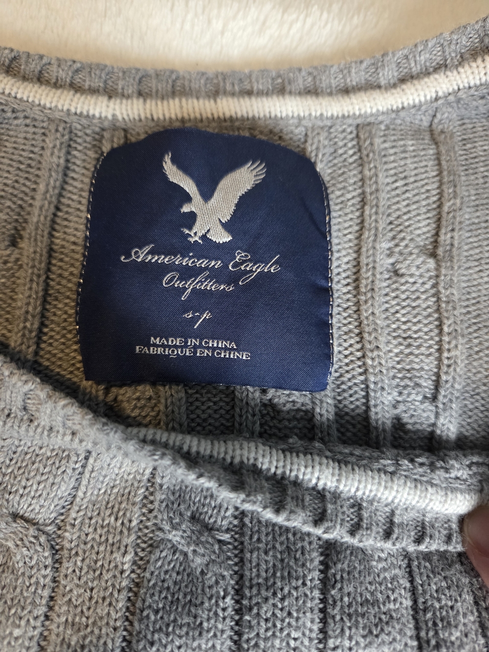 American Eagle Outfitters Vintage Women's Gray Cable Knit Sweater - Picture 3 of 8